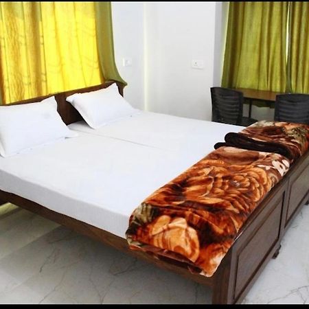 Harsh & Yash Guest House Bodh Gaya Exterior photo