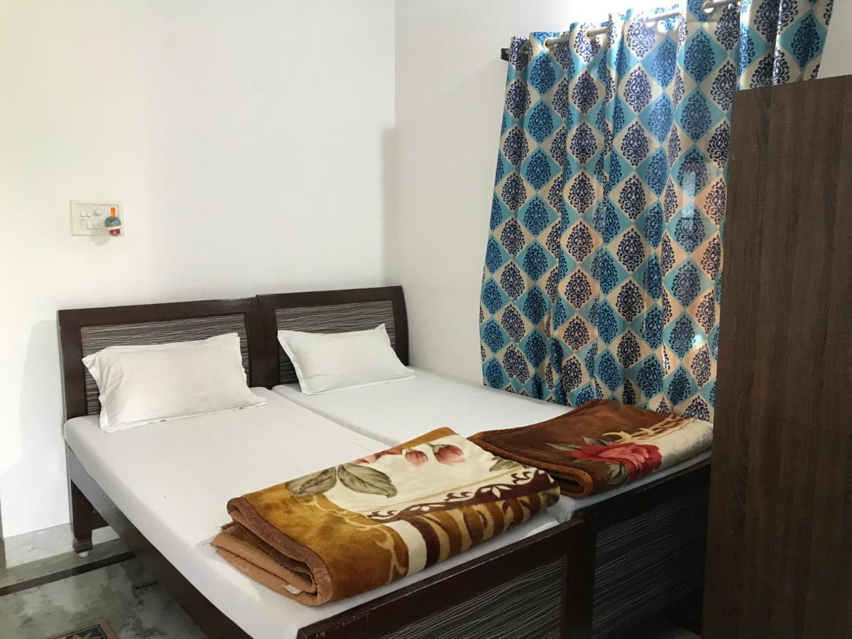 Harsh & Yash Guest House Bodh Gaya Exterior photo