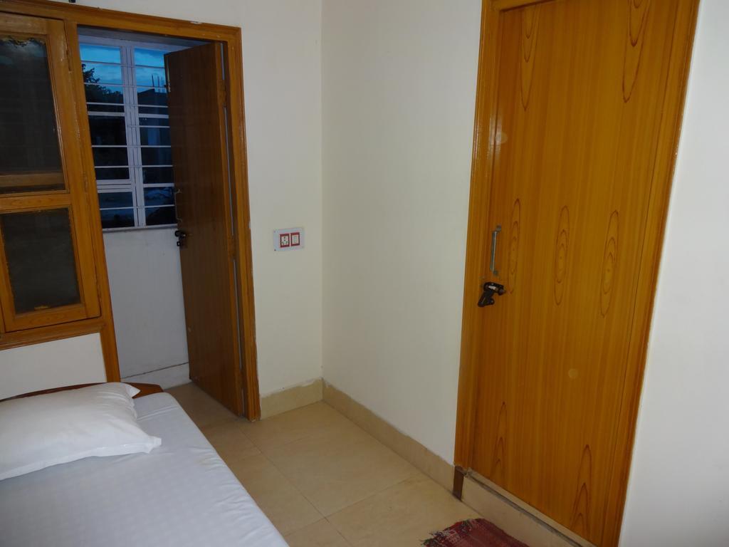 Harsh & Yash Guest House Bodh Gaya Exterior photo
